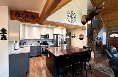 Happy Jack Cabin | AMAZING CABIN IN THE WOODS