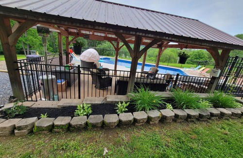 Blairs Mills Cabin | Amazing Cabin on water in the mountains w/private salted pool and hot tub!