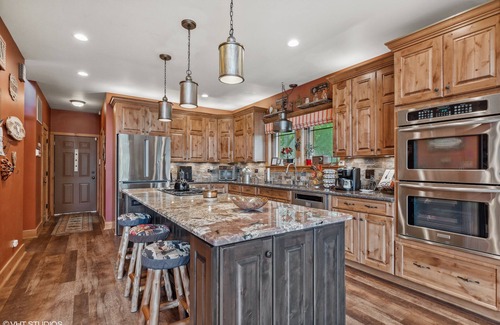 Lakemoor Cabin | amazing cabin with private lake accesses