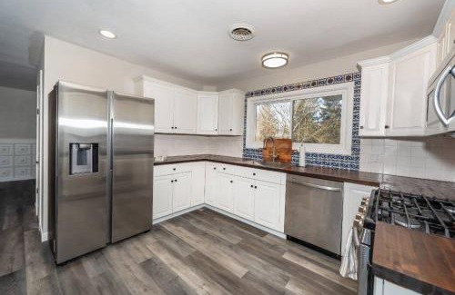 Ann Arbor Villa | Amazing centrally located home