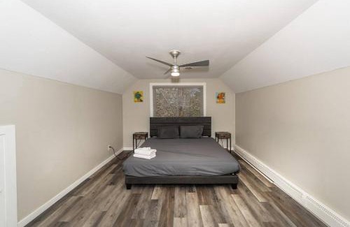 Ann Arbor Villa | Amazing centrally located home