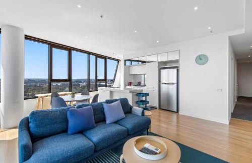 South Melbourne Apartment | Amazing City Sea & Shrine View in Melbourne