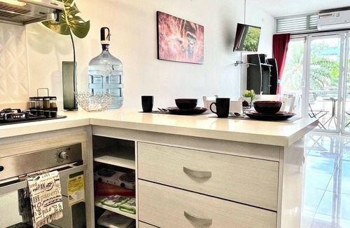 Cali Apartment | Amazing Comfortable 2 Bedroom Apt Near Medical Centers, Imbanaco, CQB Exito Wifi