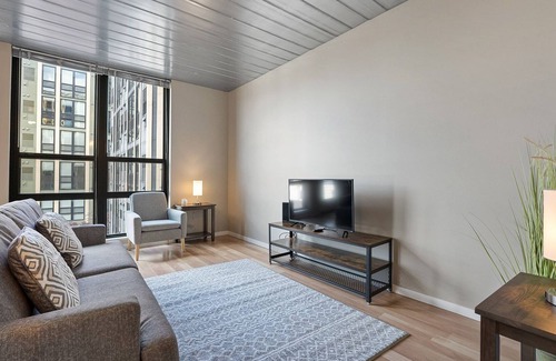 Old West Side Condo | Amazing Condo Close to U of M - 303