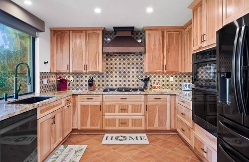 Palm Desert Condo | AMAZING CONDO ON GOLF COURSE w/golf privileges on private course w/golf cart!