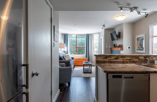 Whistler Creekside House | Amazing Creekside View with Parking & Bike/Ski Storage