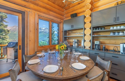 Mountain Village House | Amazing Days Lodge - 6 Bdrms, Ski In & Out, Epic Views, Hot Tub & Firepit!