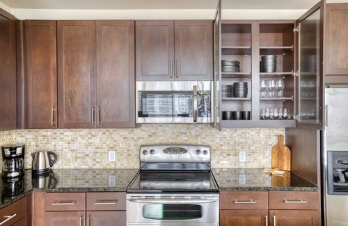 Second Street District Apartment | Amazing Downtown 1BR w/Gym & W/D, nr Lady Bird Lake, by Blueground
