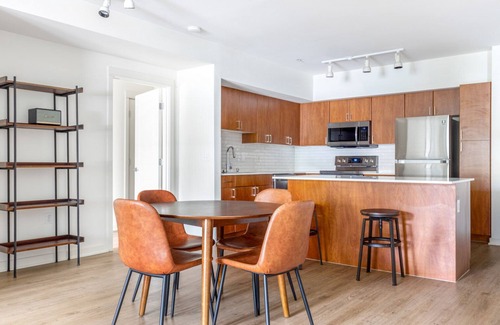West Bellevue Apartment | Amazing Downtown Bellevue 2BR w/W/D, Rooftop, walk to all, by Blueground