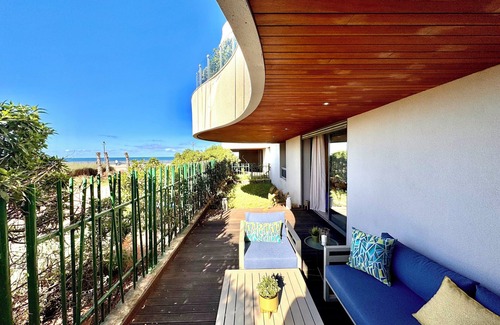 Bourgogne Apartment | Amazing Duplex Front Beach and Mosque Hassan 2