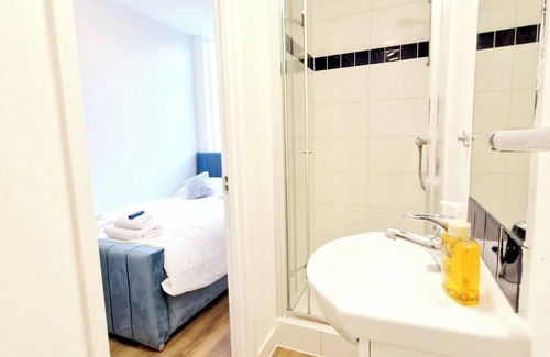 High Wycombe House | Amazing en-suite rooms in High Wycombe town center