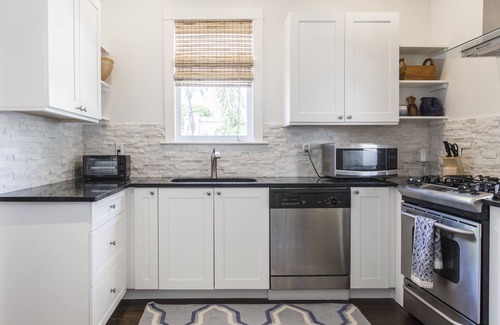 Parker Ridge House | Amazing Estate close to Beach & Downtown→Sleeps 17