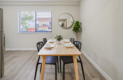 East Little Havana Apartment | Amazing Experience in Calle Ocho