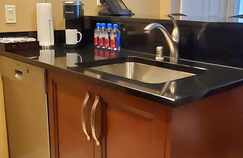 Las Vegas Condo | AMAZING! F1 & STRIP View-MGM Balcony 1 Bedroom 2Bath FREE VALET! NO RESORT FEES