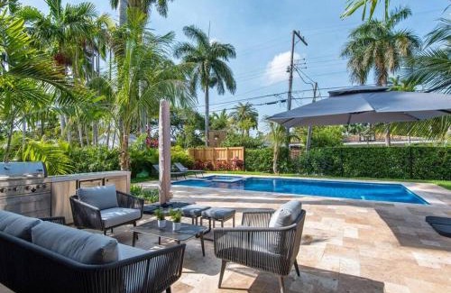South Lake Villa | Amazing Family Home in Hollywood FL