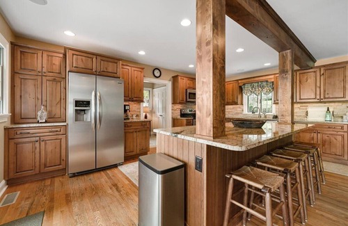 Tafton House | Amazing Family Lake Wallenpaupack Lakefront with Dock