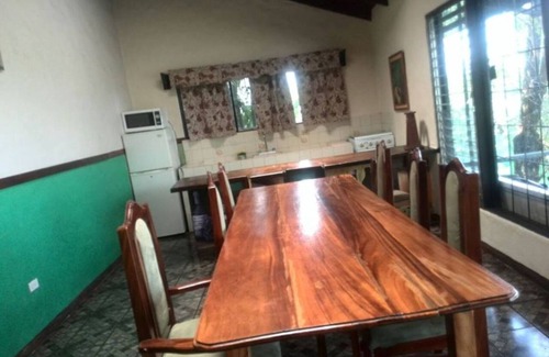 Barva House | Amazing Family Room!