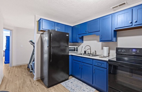 Sheridan Other | AMAZING FARM RENTAL! CLOSE TO GRAND PARK!