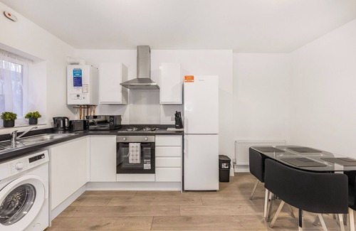 Valentines Apartment | Amazing Flat In London