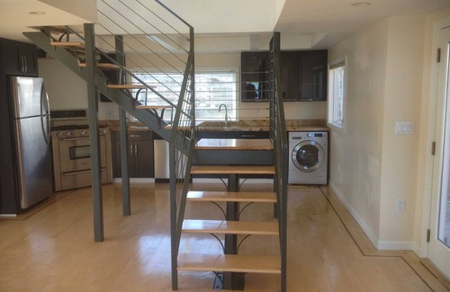 Mill Valley Boat Rental | Amazing Floating Home! Modern, Elegant, Fun!