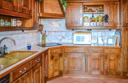 Le Change House | Amazing home in Bassillac-et-Auberoche