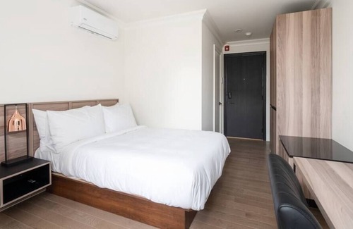 Latin Quarter Apartment | Amazing fully renovated room