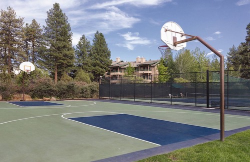 Klamath Falls Resort | Amazing golf, fishing, water sports !