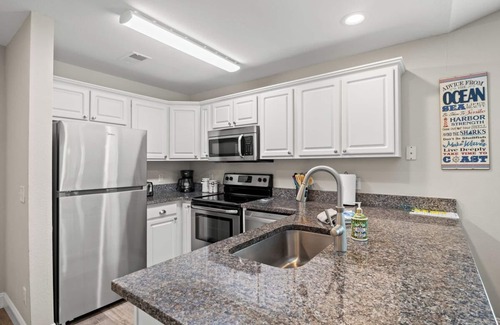 Pawleys Island Condo | Amazing Golf & Lake View in True Blue -Professionally Cleaned