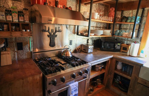 Government Camp Cabin | Amazing Government Camp Cabin Short Walk to SkiBowl or Downtown