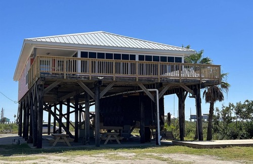 Golden Meadow House | Amazing Grace - Boat Access - Island Realty