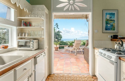 Pond Hill Villa | Amazing Grace Villa - Stunning Views - 5 min from Montpelier Inn