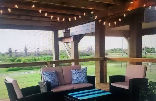 Port Bolivar House | Amazing Gulf Views, short walking distance to beach