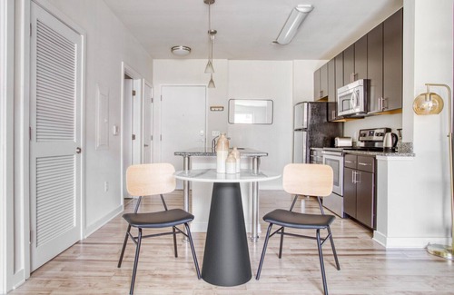 Near Northeast Apartment | Amazing H Street 1BR w/Rooftop Pool & Gym, walk to Metro, by Blueground