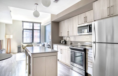 H Street Corridor Apartment | Amazing H Street 1BR w/Rooftop Pool & Gym, walk to Metro, by Blueground