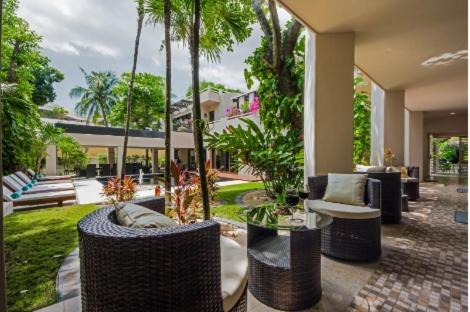 Playacar Beach Villa | Amazing Hacienda for 14 guests! Steps to the beach!