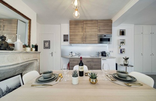 Gaillon Apartment | AMAZING HISTORICAL PARISIEN APARTMENT NEXT TO LOUVRE AREA ! - 1