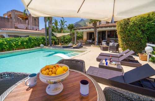 Torre Colonna-sperone House | Amazing home in Altavilla Milicia (PA)