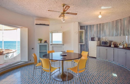 Altavilla Milicia House | Amazing home in Altavilla Milicia PA