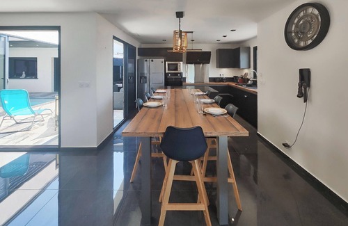 Nissan-lez-Enserune House | Amazing home in Nissan-lez-Enserune with WiFi