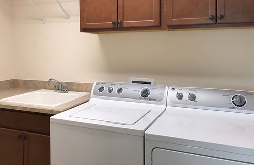 Fruitland Park House | AMAZING Home! Beautifully decorated 3 bdrm 2 ba home in Pine Ridge. FREE WiFi