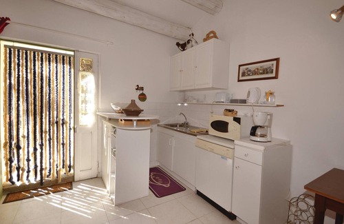 Crillon-le-Brave House | Amazing home in Crillon le Brave