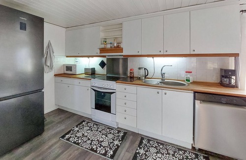 Fasalt House | Amazing home in örkelljunga with WiFi