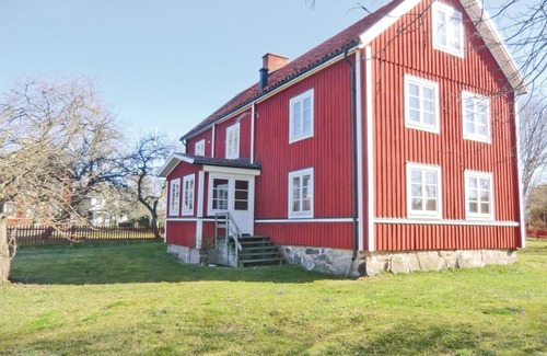 Orsjo House | Amazing home in örsjö with WiFi