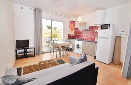 Aleria House | Amazing home in Aleria with WiFi