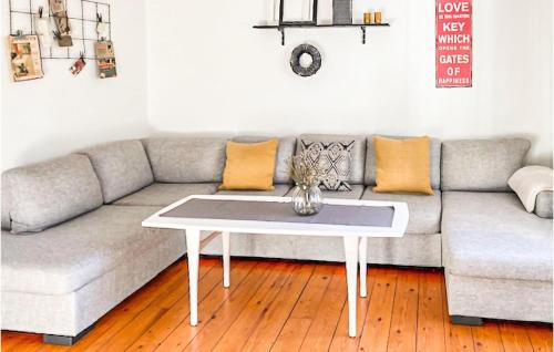 Varnamo O House | Amazing Home In Bor With Wifi
