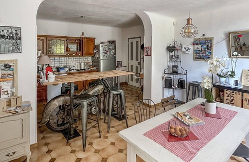 Chateaurenard House | Amazing home in Chateaurenard