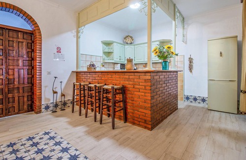 Casariche House | Amazing home in Casariche with WiFi