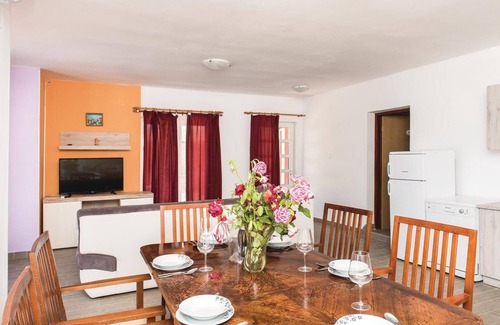 Cista Velika House | Amazing home in Cista Velika with WiFi