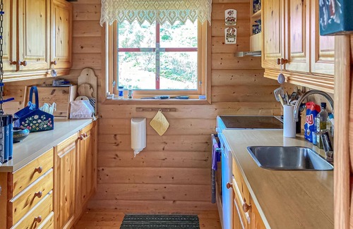 Gjesdal House | Amazing home in Dirdal with WiFi