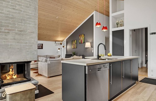 Øksenmølle House | Amazing home in Ebeltoft with WiFi